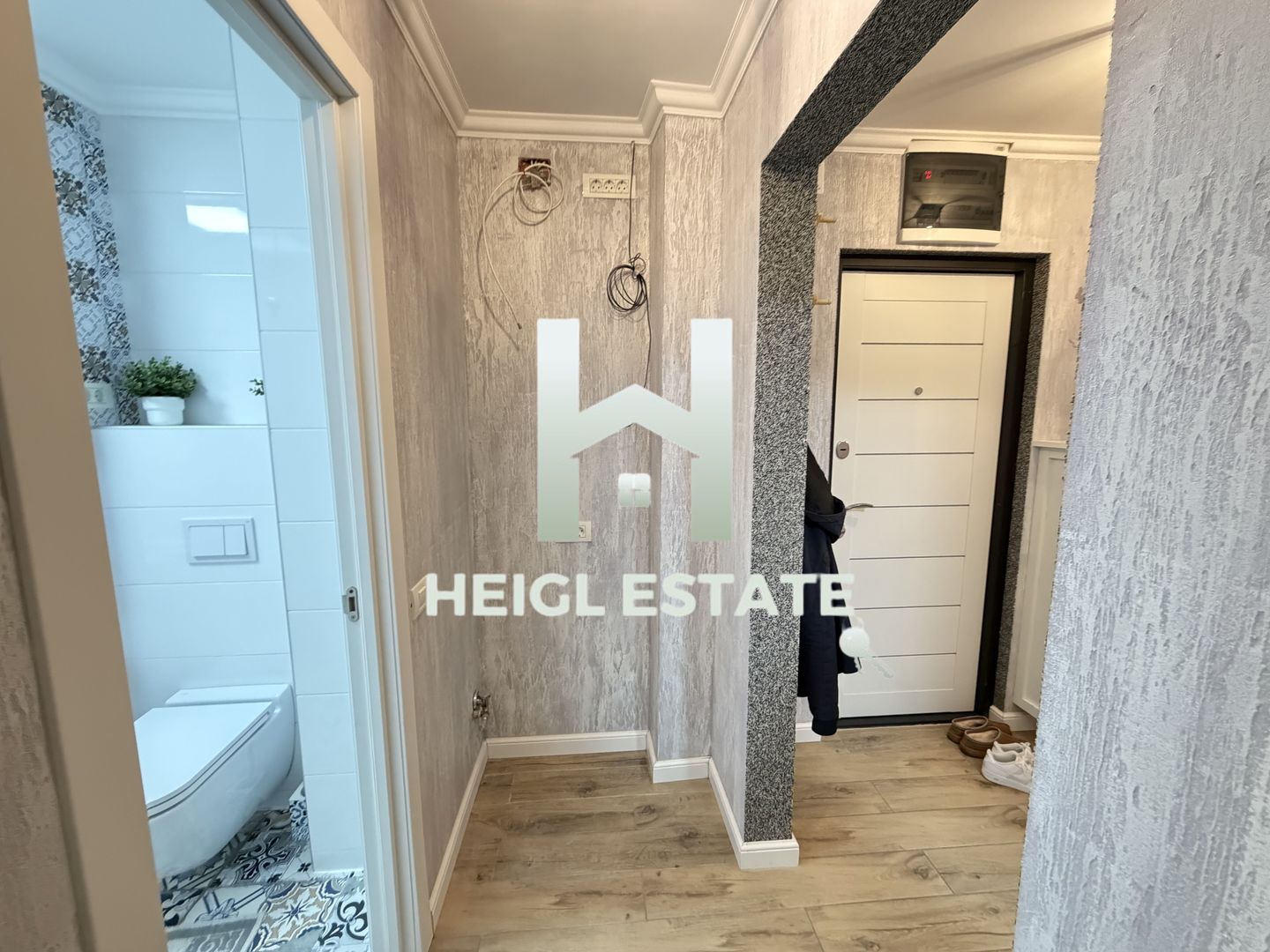 Apartament decomandat cu 3 camere si 2 bai in zona Soarelui - Poză 5