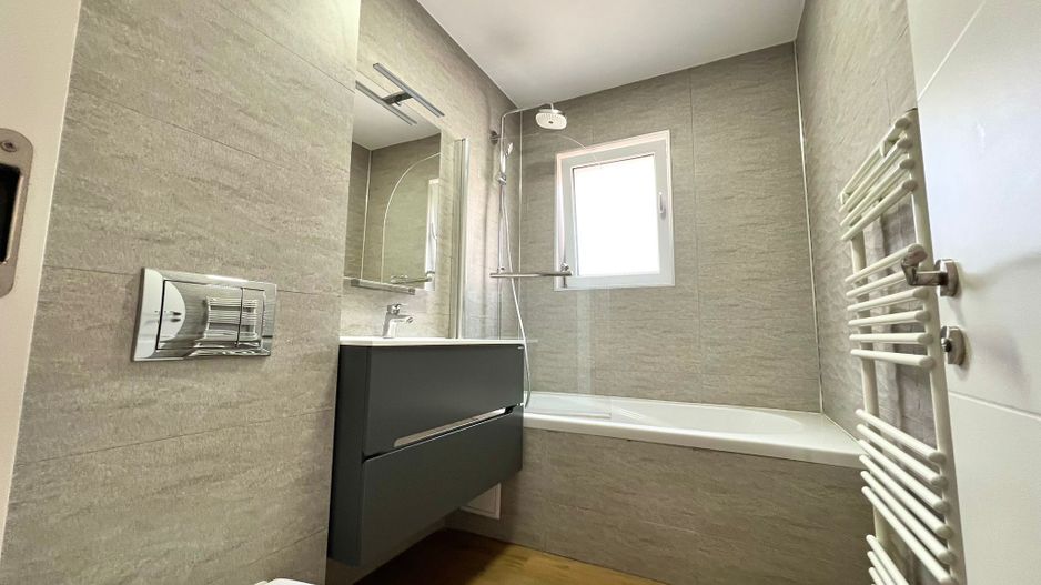 Inchiriere apartament Floreasca Residence | View gradina interioara - Poză 13