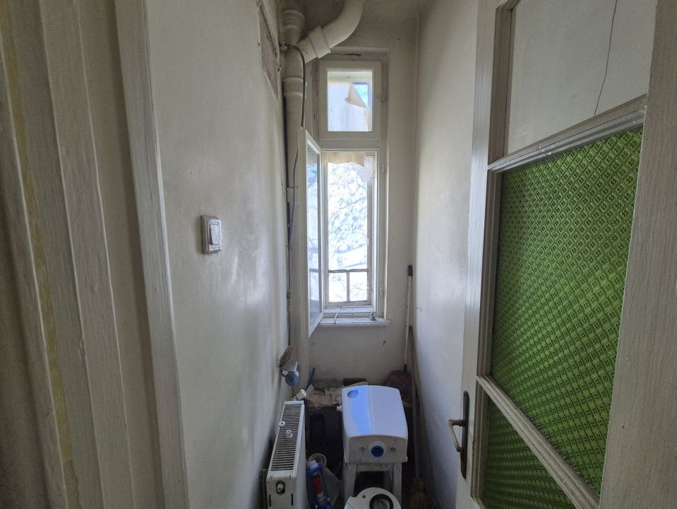 Apartament sic intr-un bloc vila interbelica - Poză 9