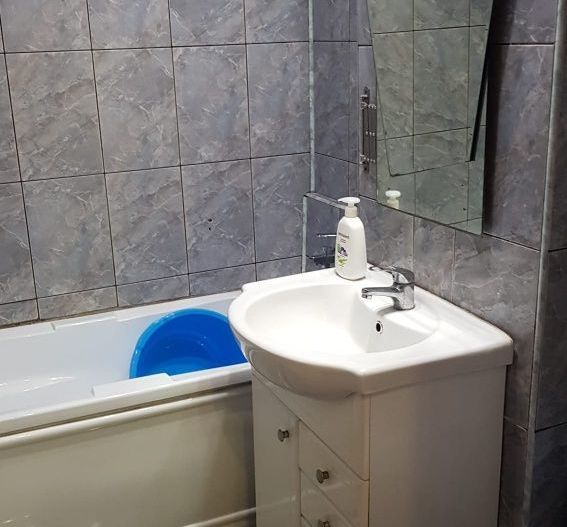 Garsonieră renovata, pet friendly, etaj 1, balcon, aproape metrou Titan - Poză 8