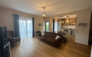 Apartament in vila cu panorama deosebita si garaj! - Poză 1