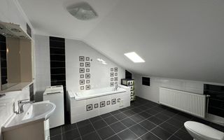 Casa cu 2 apartamente | Ultracentral | Zona Palatul Urania - Poză 17