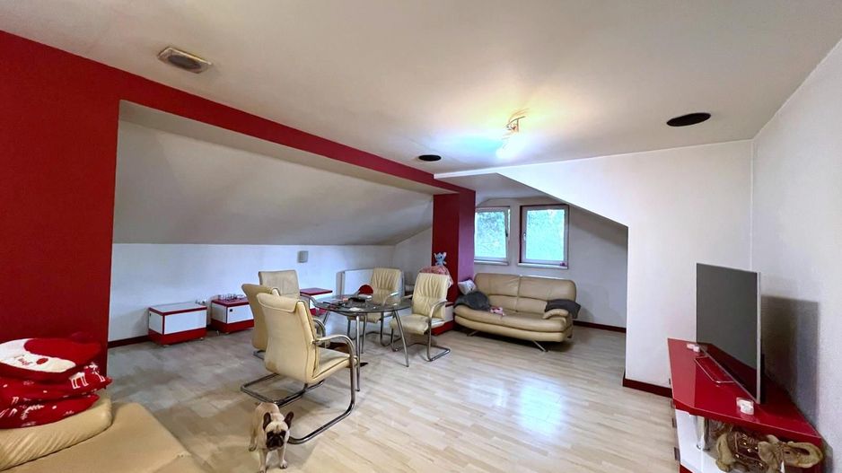 Teren 500 mp cu două clădiri Sisesti-Vatra Noua - Poză 3