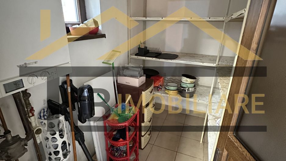 Casa de 4 camere, 200mp, parcari, Zona Unirii - Poză 17