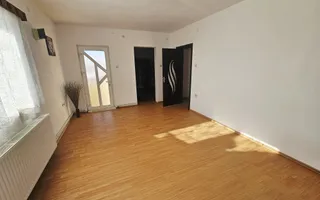 Casă 5 camere + teren generos 1700 mp – Ariceștii Rahtivani - Poză 40
