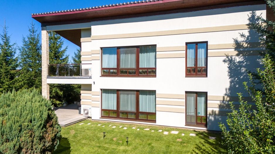 Casă deosebită de vânzare în Sânpetru | Teren 1400 mp - Poză 37