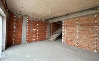 Duplex spatios - 4 camere - Mosnita Noua - Poză 1