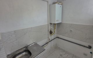 PRET NOU: Garsonieră 28 mp + balcon – zona M4 – etaj 1 - Poză 4