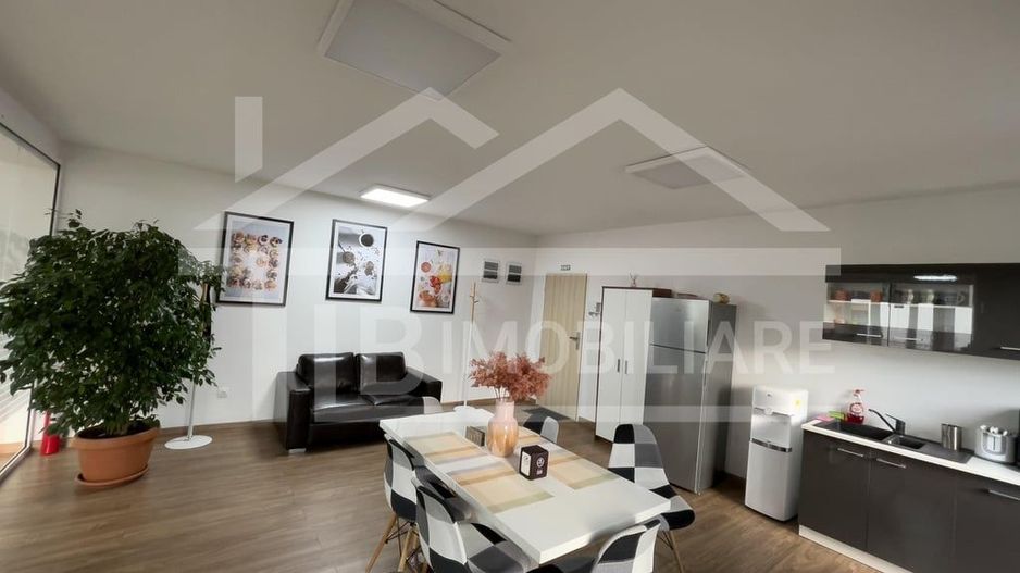 Spatiu de inchiriat, 95mp, terasa, Zona Ultra-Central - Poză 2