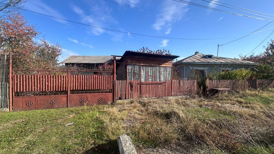 Vanzare casă cu teren mare în satul Cazaci – aproape de Târgoviște - Poză 12