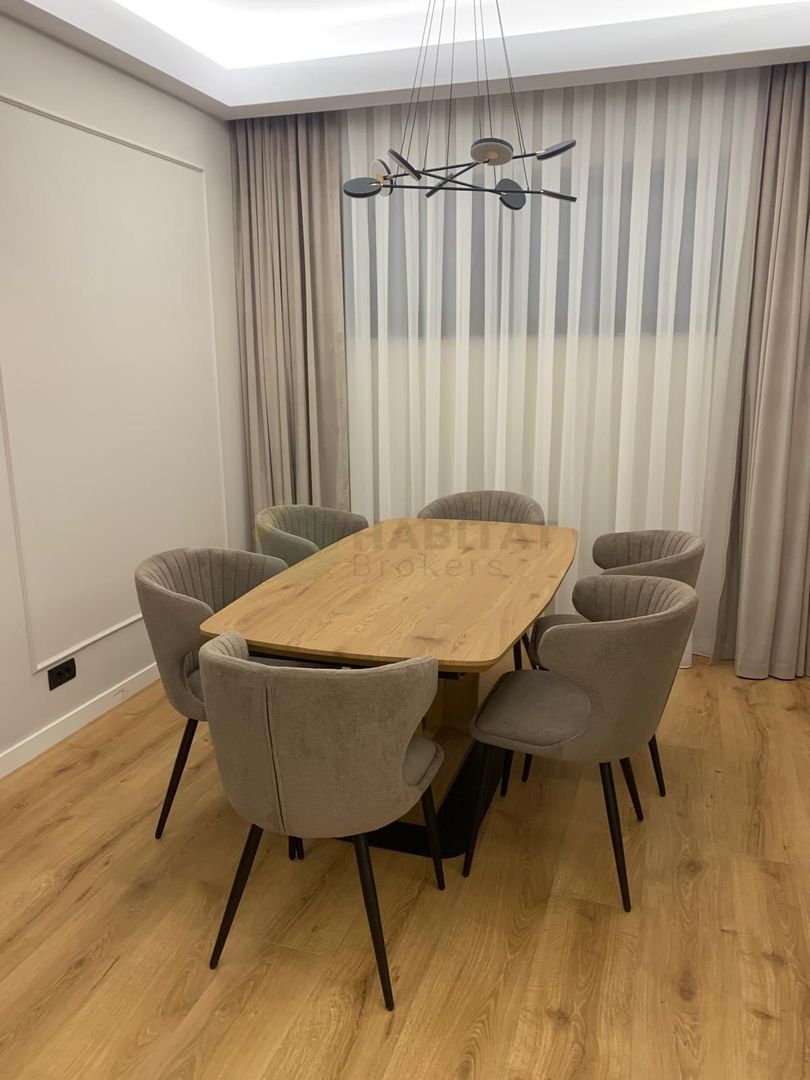 7 camere | VILA noua | 200 mp utili - Poză 3