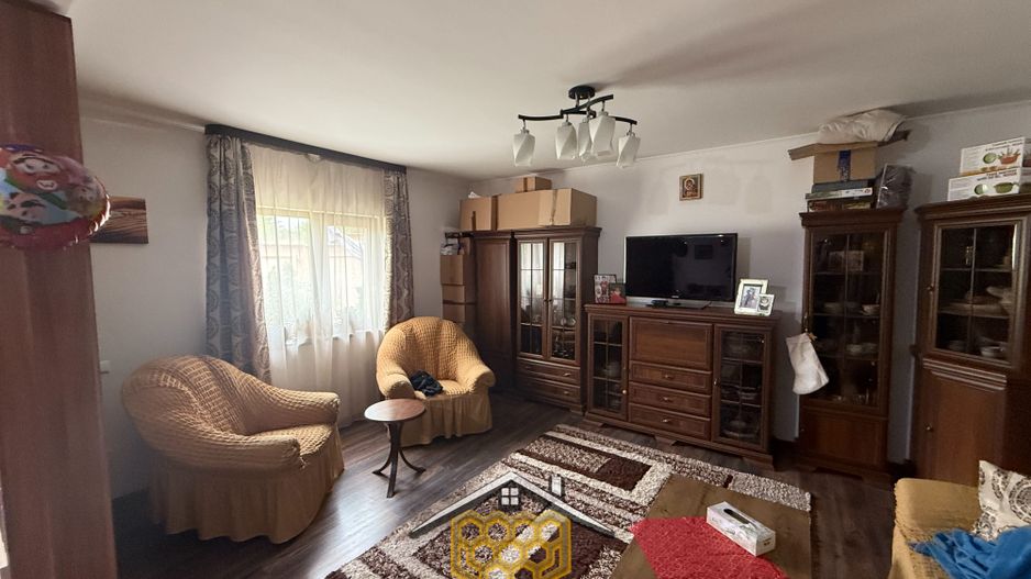 Casa Spatioasa in Cartierul Lapus – Confort, Liniste si Spatiu Generos - Poză 5
