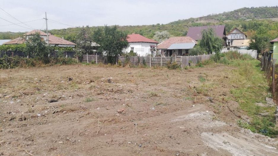 Vanzare teren intravilan, stradal, Calinesti - Poză 4