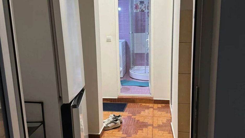 Apartament cu doua camere decomandat - Poză 6