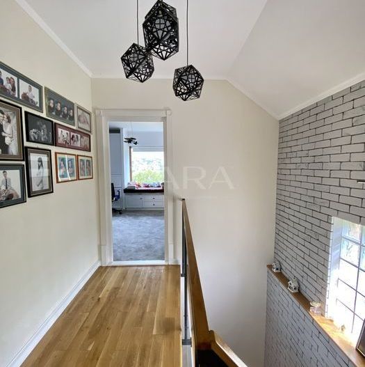 Casă de familie de vânzare în cartierul Gruia - Poză 4