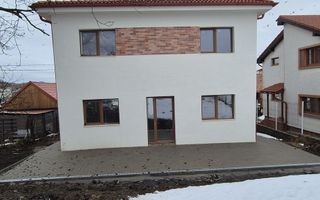 Casa individuală 139 mp, teren 700 mp, ultilitati, zona Dezmir - Poză 2