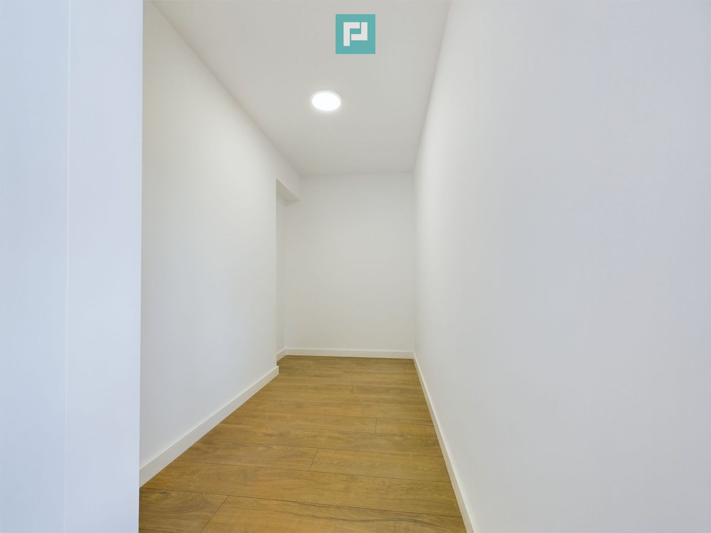 Penthouse Elegant de 4 Camere cu Terasă Panoramică, Bulevardul Pipera - Poză 16
