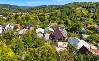 Casă cu 3 camere, anexe și livadă – Lopatnița, Șoimari - Poză 16
