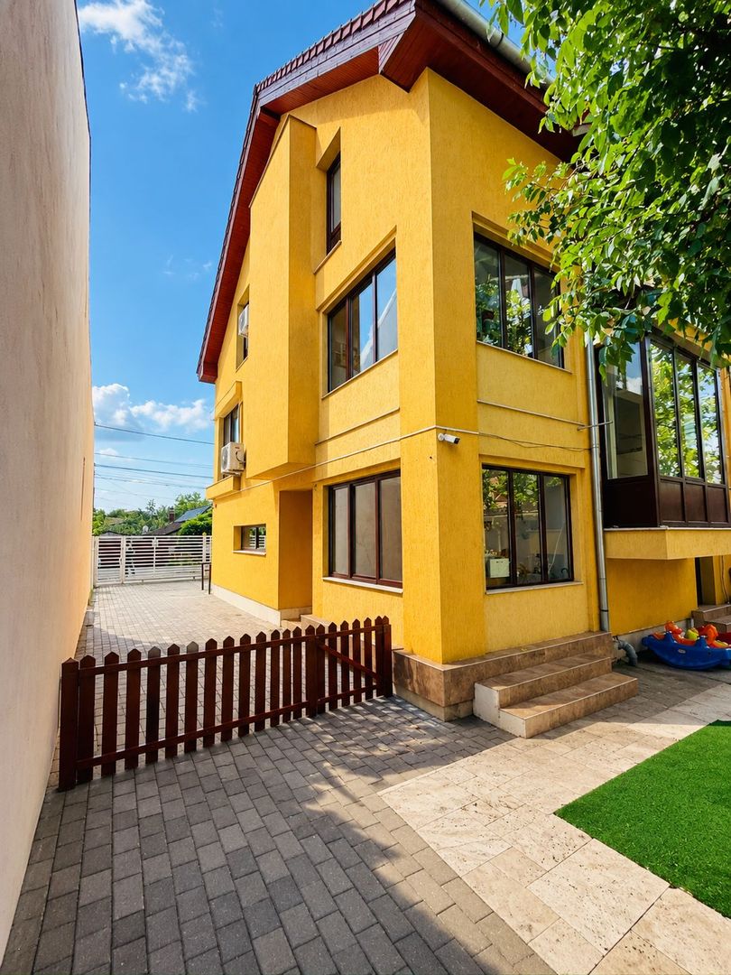 Bucovina–Mehala | 15 camere | 728 mp teren | Proprietate multifuncțională - Poză 4
