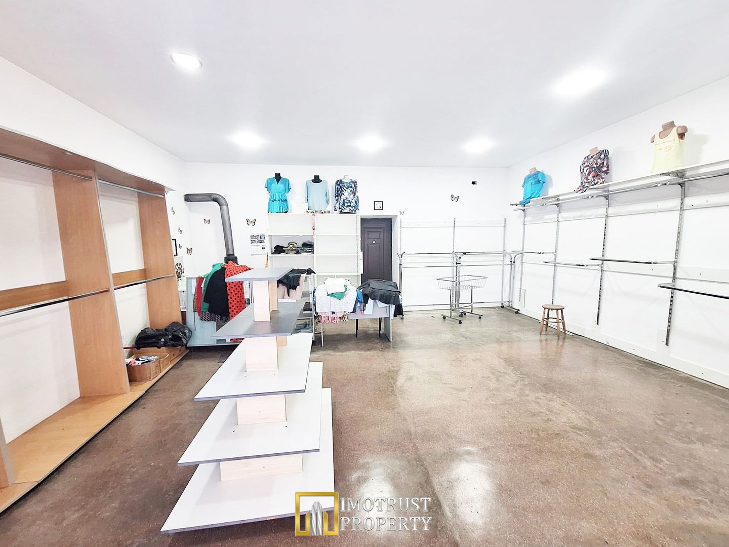 Spațiu comercial ultracentral de vânzare Siria Arad - Poză 4