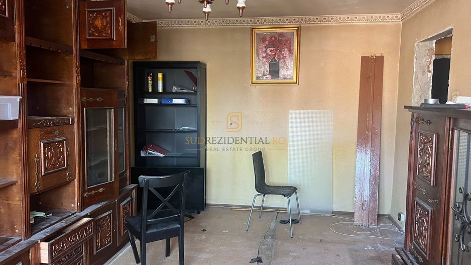 Apartament 3 camere decomandat de vanzare, 1 Decembrie, Sector 3 - Poză 2