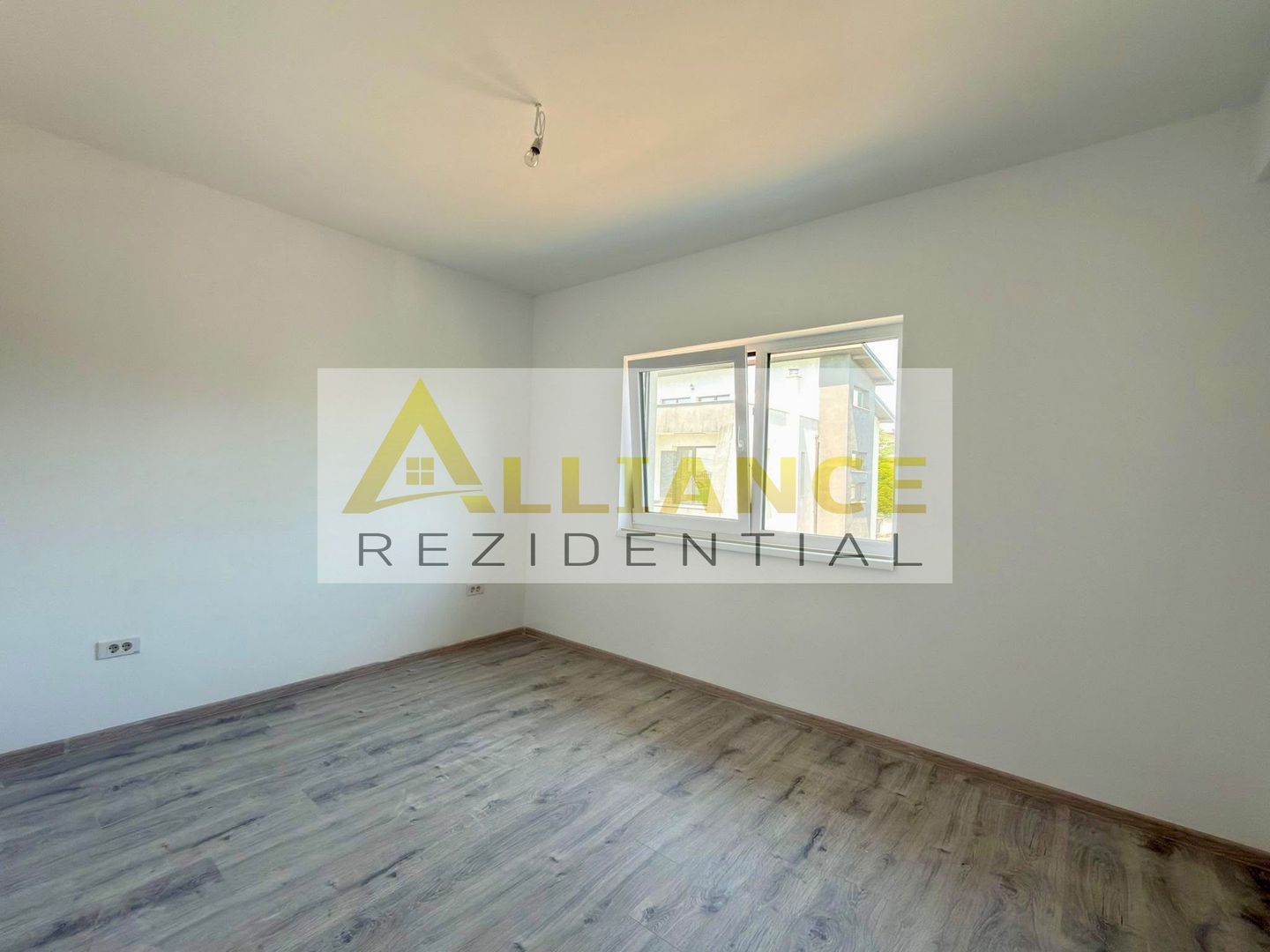 Vila individuala - 5 camere - 3 bai -Teren 310 MP-200 M DE STV - Poză 18