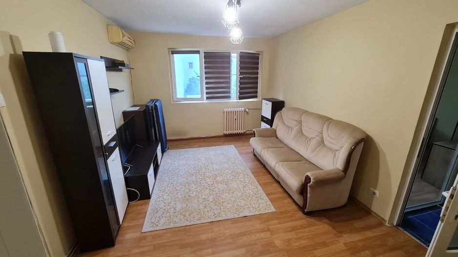 3 camere - Piata Munci - Titan - Poză 2