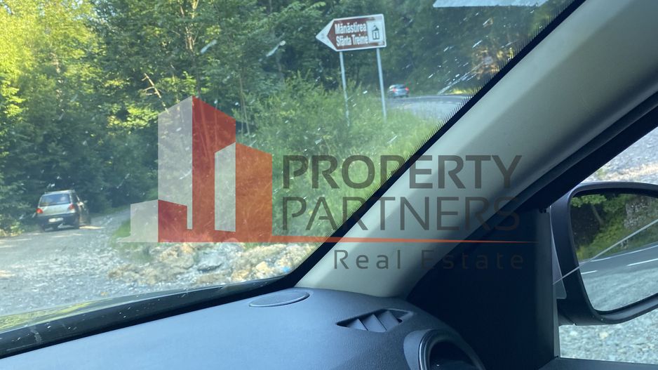 Teren 14400 mp la iesire din Rasnov inspre Pârâul Rece-Trei Brazi - Poză 3