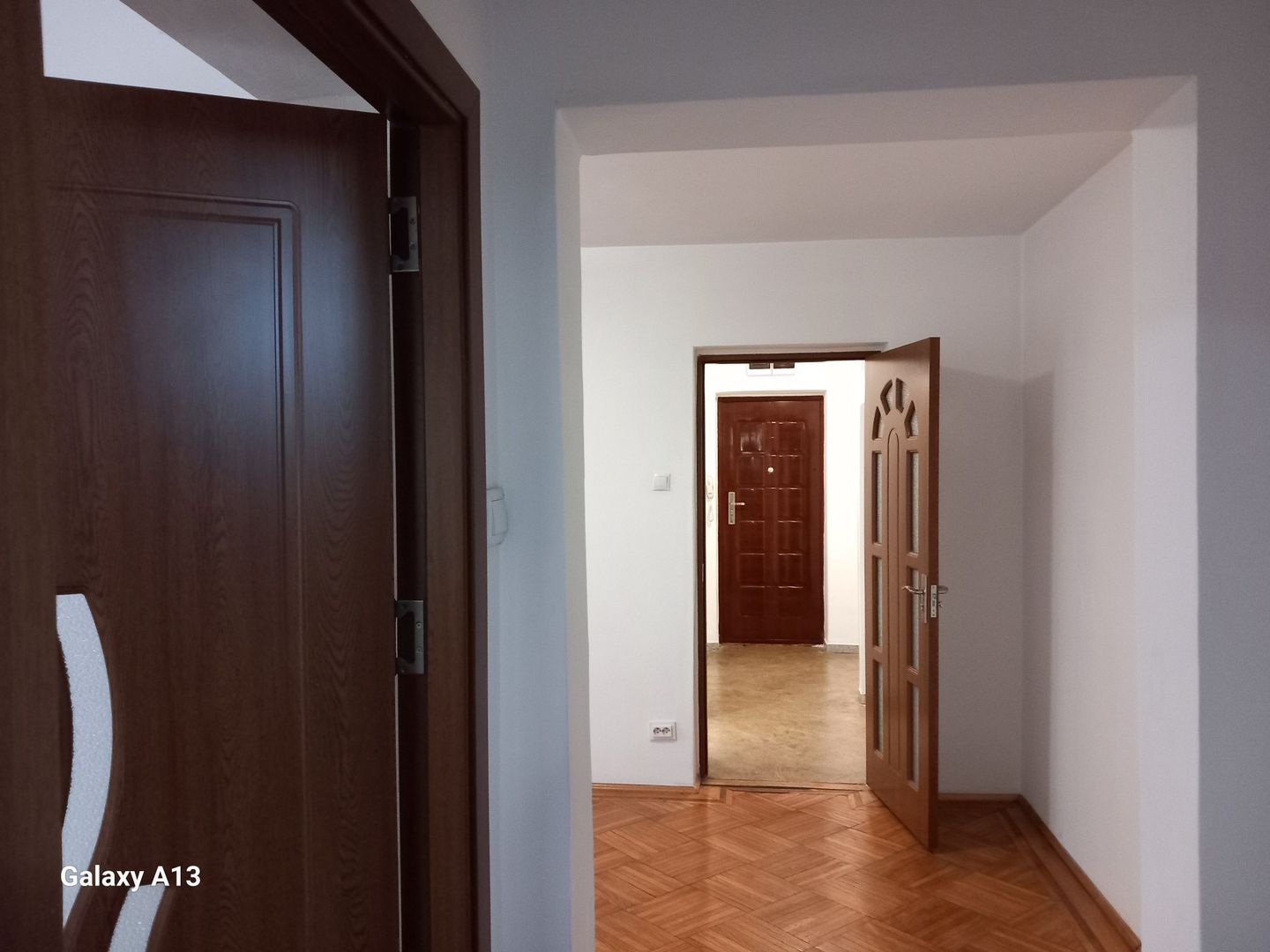 BRASADAS vinde ap 2 cam 48mp nemobilat PARTER Baba Novac 2. - Poză 6