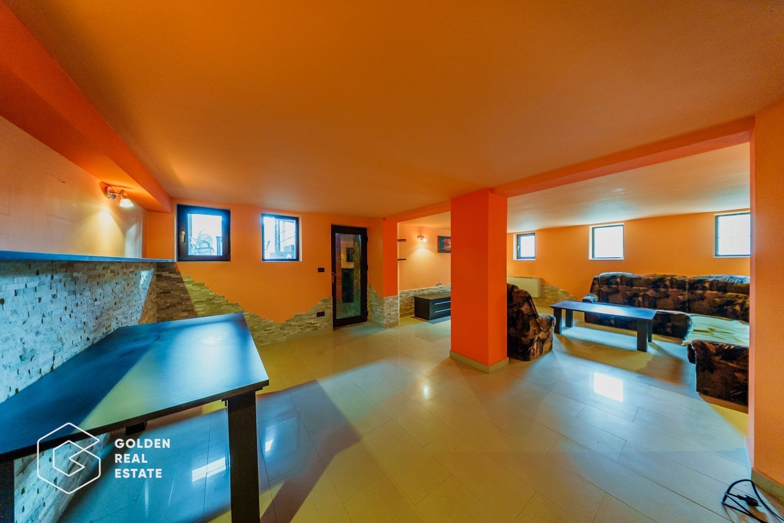 Vila de lux, D+P+E+M, Gradiste, la cheie, 300mp, 6 camere, teren 580mp - Poză 14