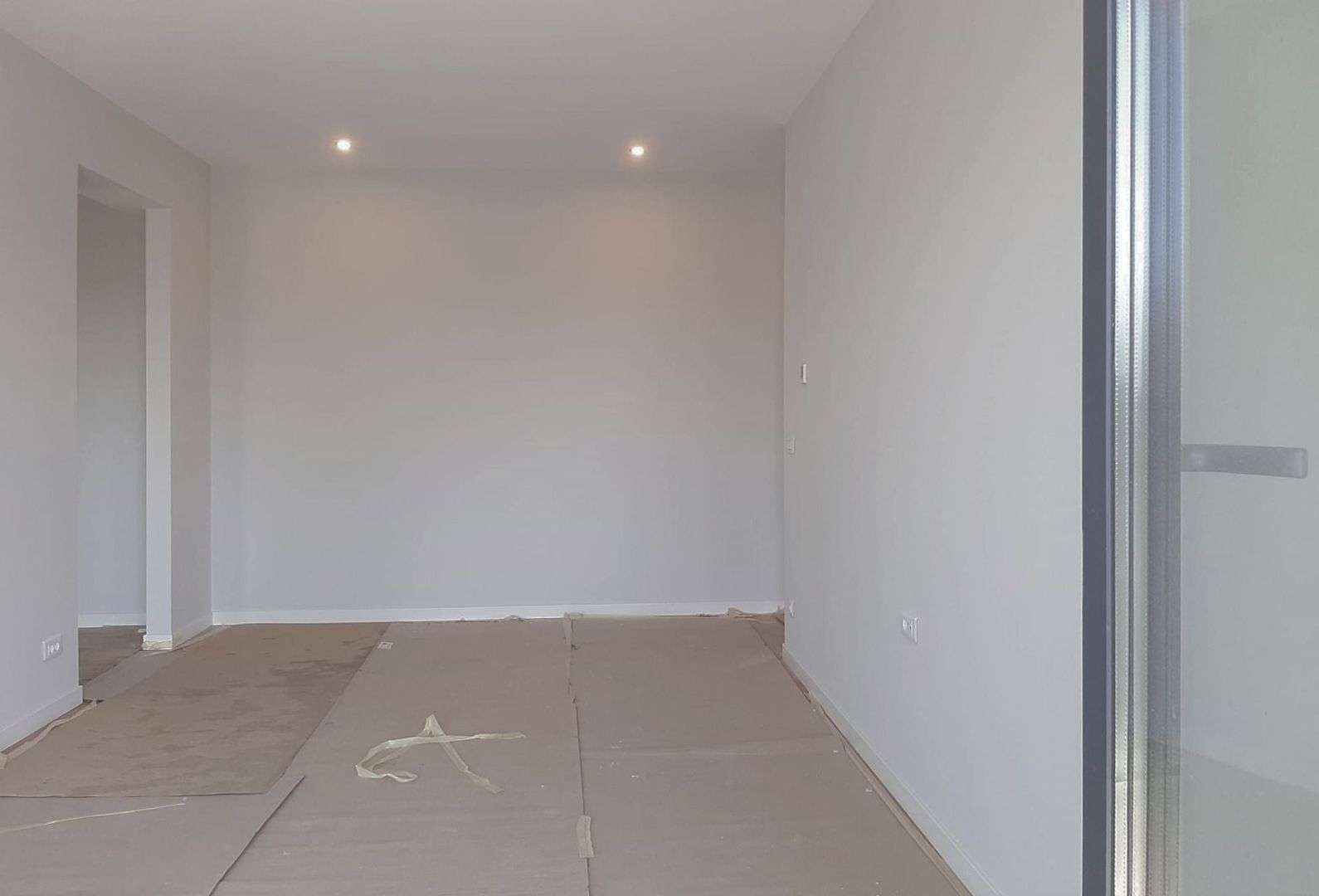 Vanzare Apartament modern cu 2 camere etaj 3 langa Petrom City - Poză 2