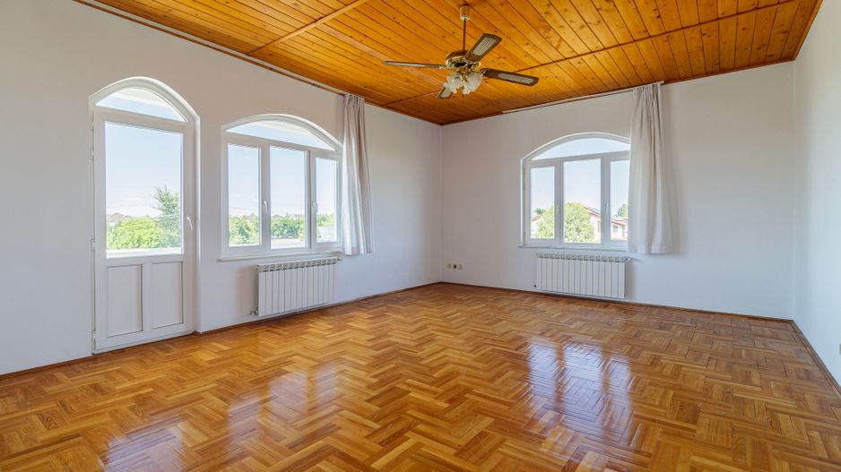 Domeniu privat 5.000 mp, cu reședință de 625 mp și piscină, Corbeanca - Poză 10
