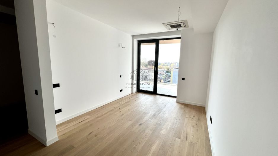 APARTAMENT DEOSEBIT CU 3 CAMERE LA VANZARE CU VEDERE LA LAC - Poză 8