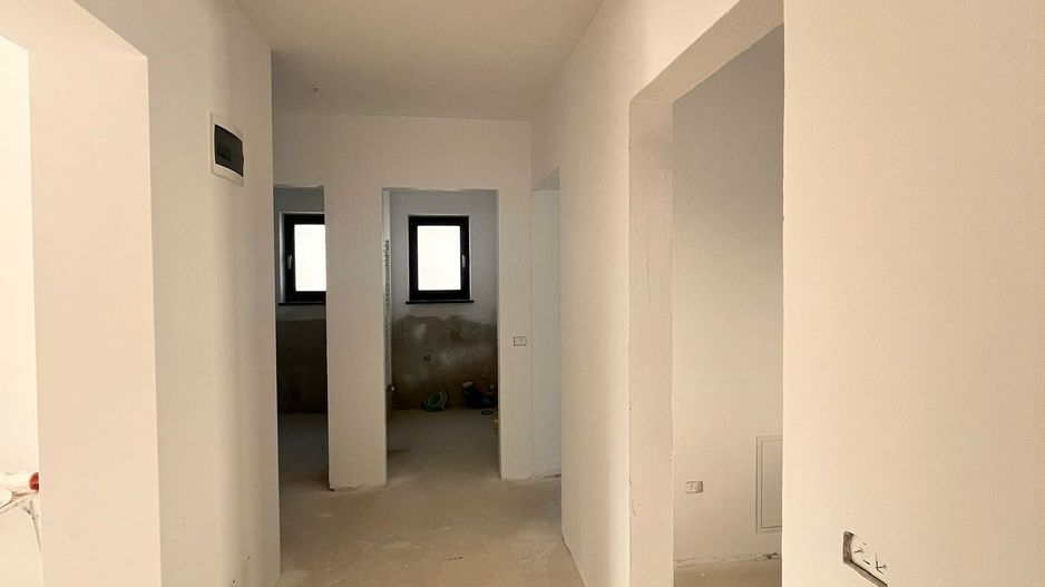 Apartament cu 3 Camere  78 mpI Suceava/Complex La Stejari I1400E/Mp - Poză 10
