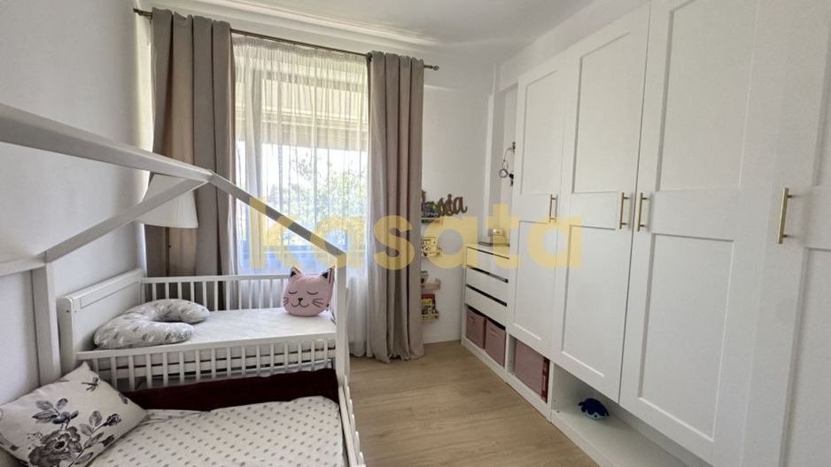 Oportunitate Rară | Apartament de 4 camere cu curte | Damaroaia - Poză 5