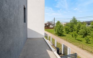 Casa Corbeanca ,curte generoasa, terasa si loc de parcare - Poză 8