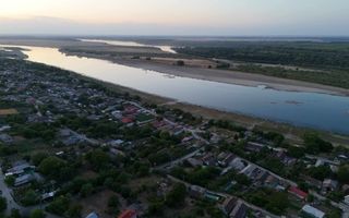 Casă de vânzare în Ostrov – 3 camere + 600 mp teren - Poză 11