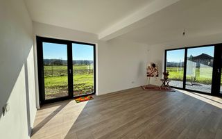 Vila finalizata cu acces de pe DN1, A3, A0 - TVA & Comision 0% - Poză 7