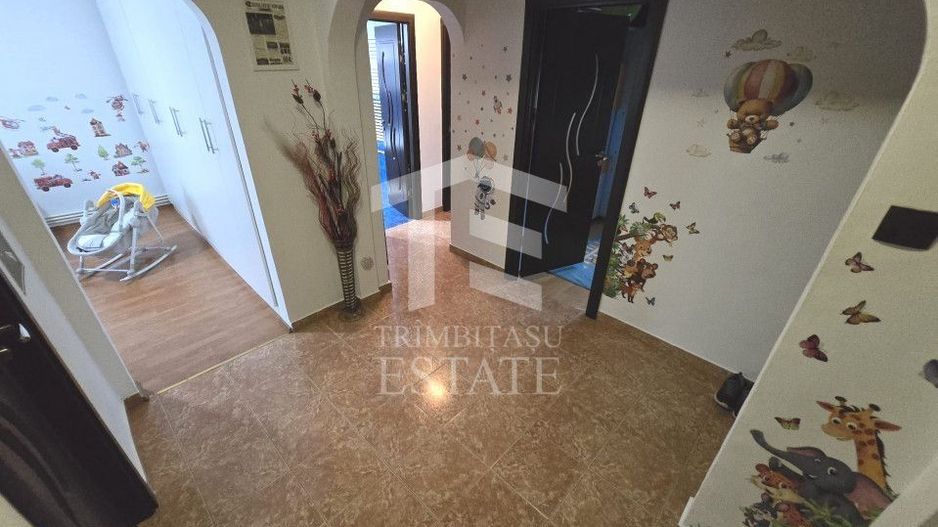 INEL I - Apartament cu centrala pe gaz, loc de parcare si pod de 60 mp - Poză 40