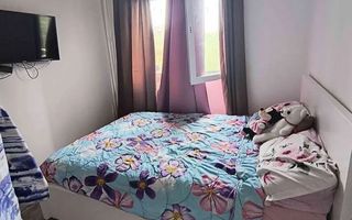 Metrou 1 Decembrie Decomandat 4 Camere - Poză 1