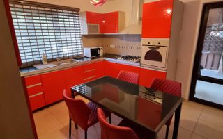 VILA INDIVIDUALA CU PISCINA SI GRADINA SPATIOASA IN ZONA PIPERA - Poză 4