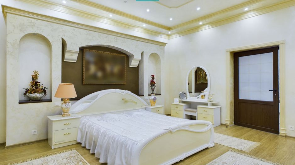 Vilă luxoasă cu o casă de oaspeți în Serbia - Poză 9