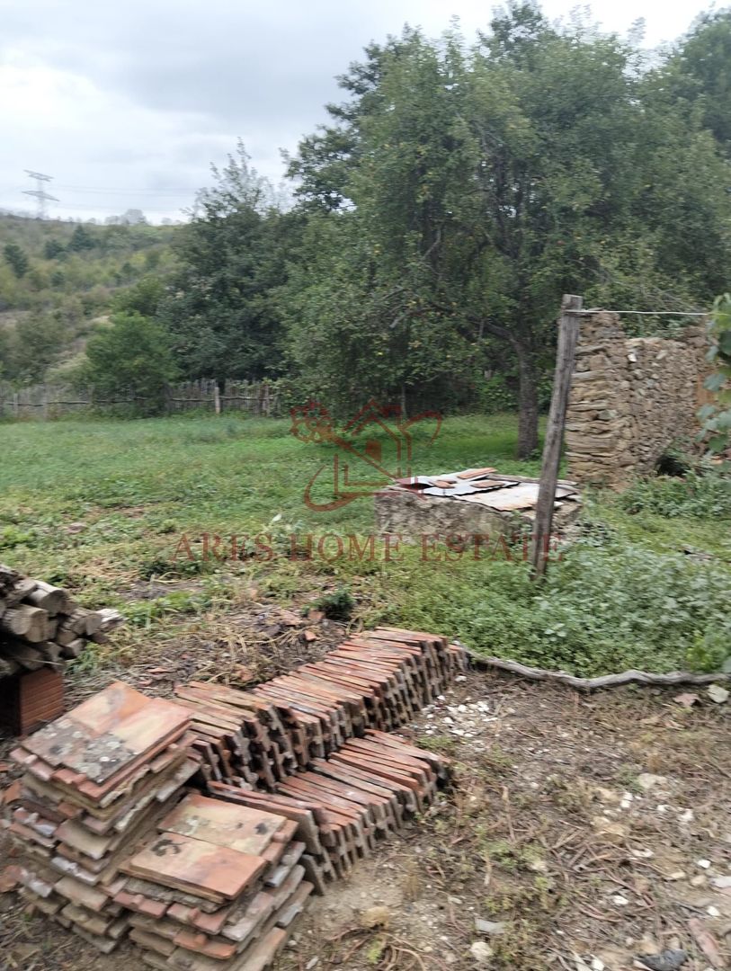 Casa spatioasa | 1500 mp teren - Ticvaniu Mare CS - Poză 8