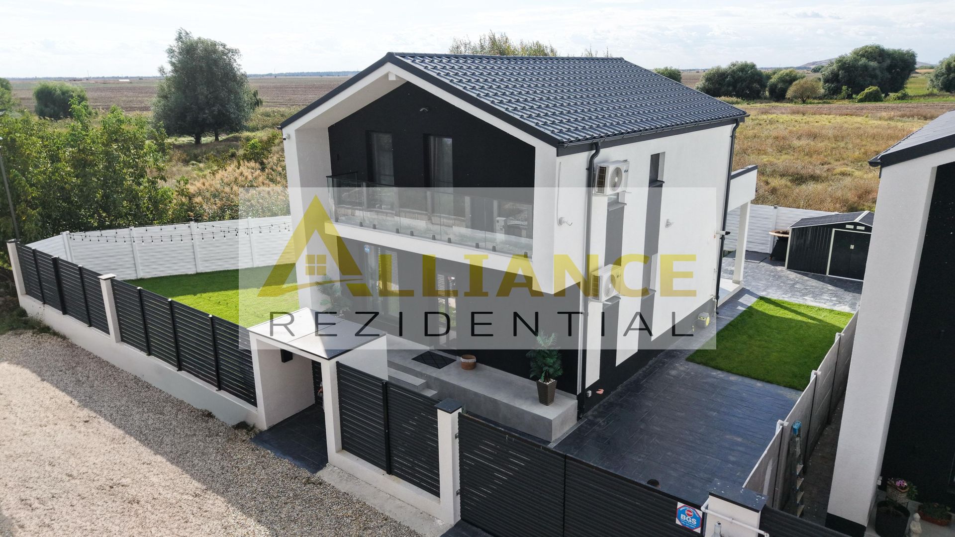 CASA INDIVIDUALA P+M | 4 CAMERE | TEREN 370 MP | BERCENI | MOBILATA - Poză 1