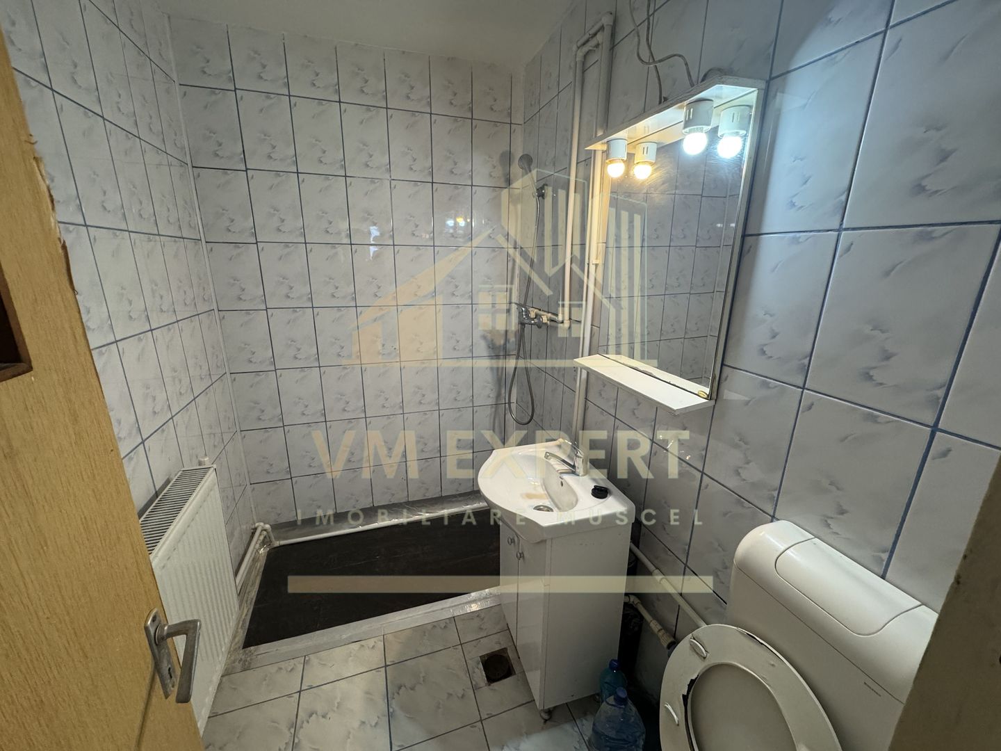 APARTAMENT 3 CAMERE ETAJ 4 CAMPULUNG VISOI - Poză 6