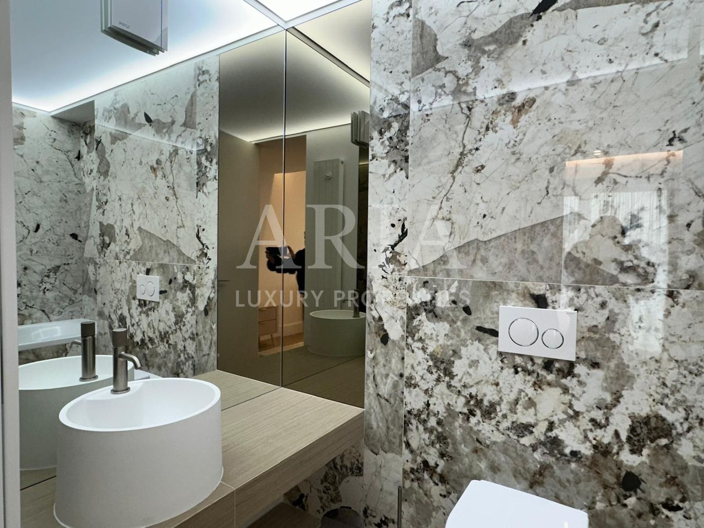 Cortina126 Iancu Nicolae 3ROOMS | GARDEN 80MP | LUXURY APARTMENT - Poză 3