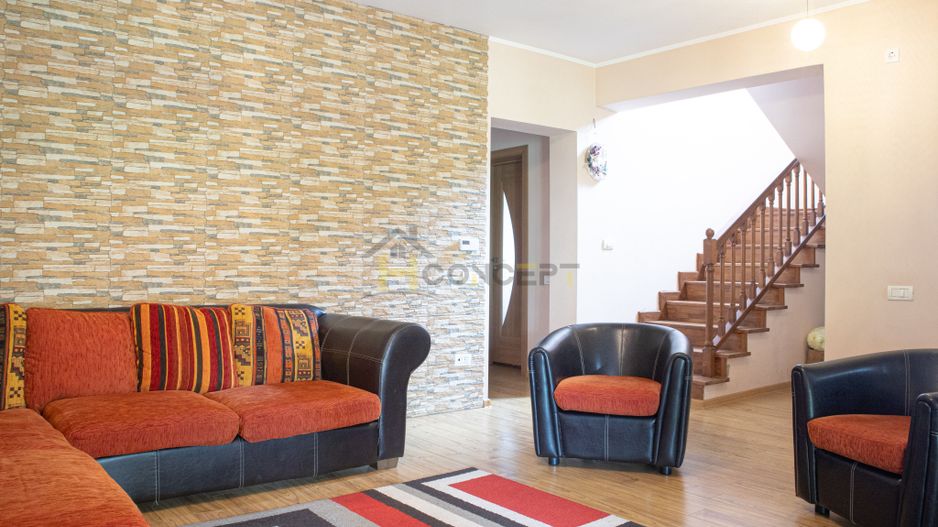 Vila spatioasa pt doua familii 10 camere Clinceni Monumentul Eroilor - Poză 7