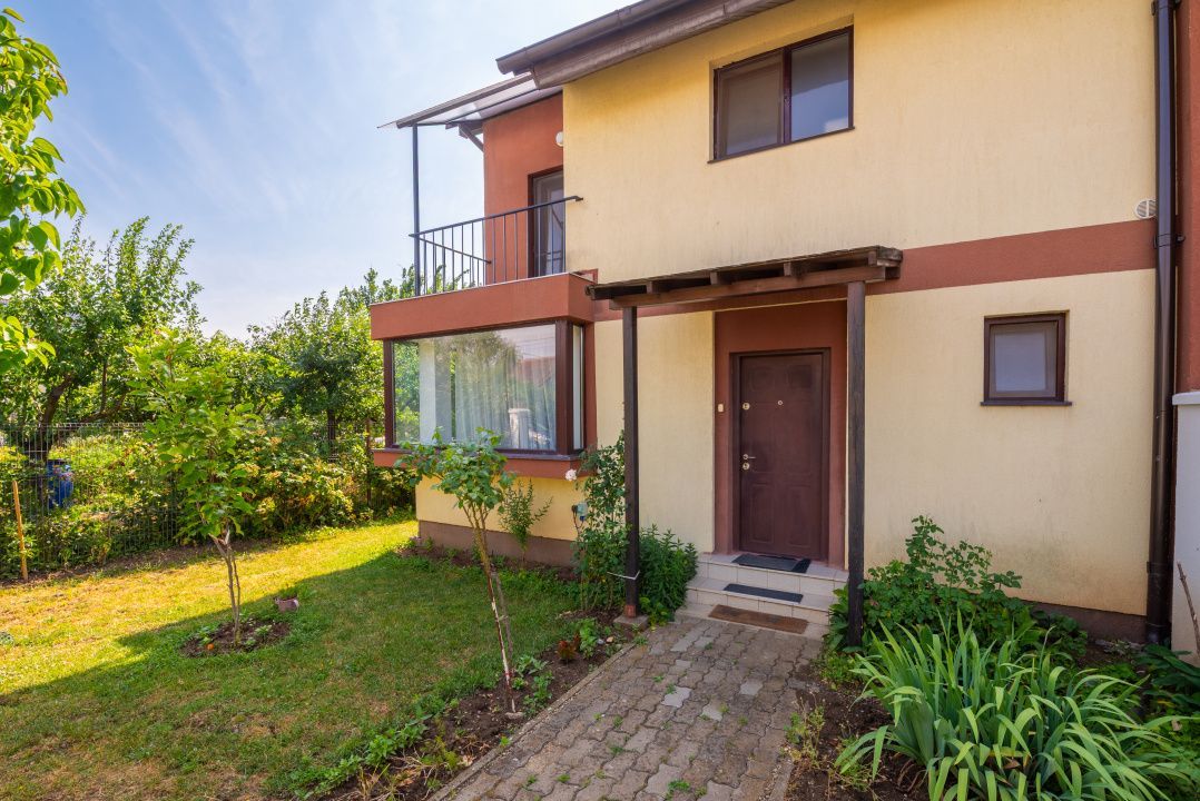 4 camere in triplex, teren 334 mp si terasa – Dumbravita, str. Magura - Poză 3