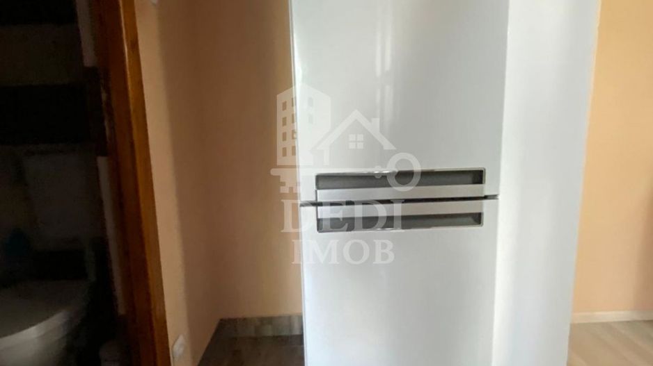 Apartament 3 camere de inchiriat in zona Rogerius, Oradea - Poză 11