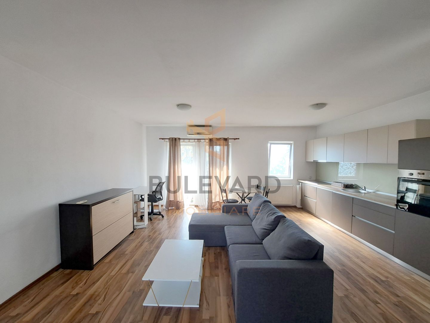 Apartament 2 camere in zona B-dul N.Titulescu! - Poză 2